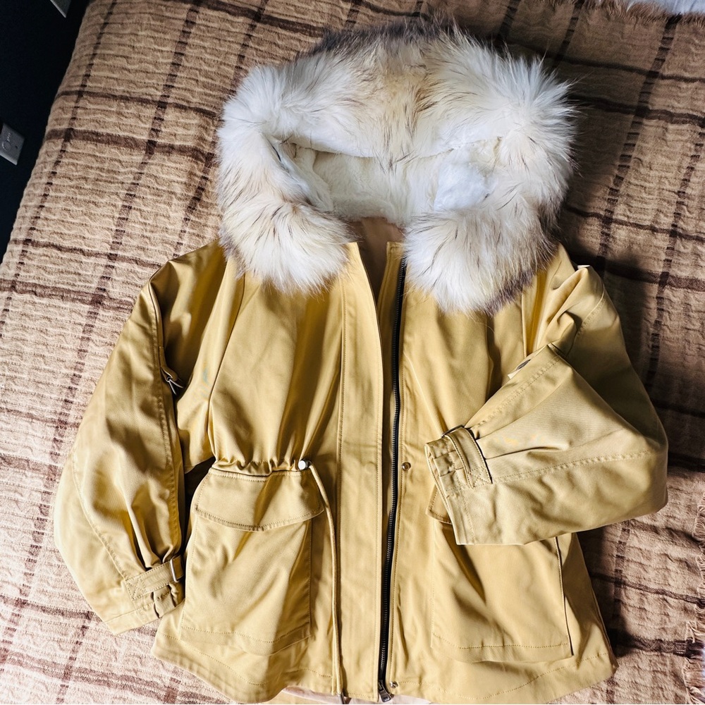 Beige Yellow Parka with Real Fur ｜Hood parka Coat with real fur lining S